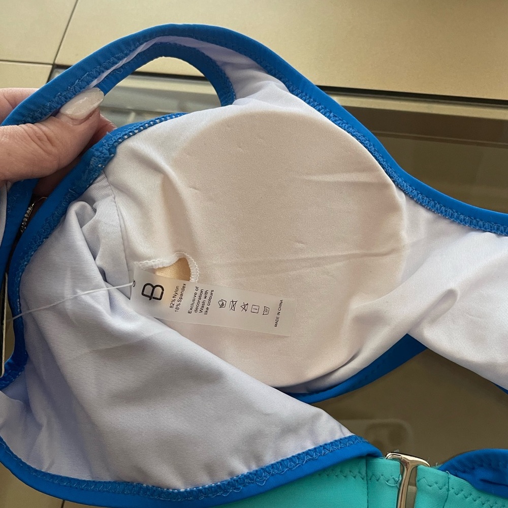 Womens Cheeky High Cut Bikini Set - Picture 6 of 7